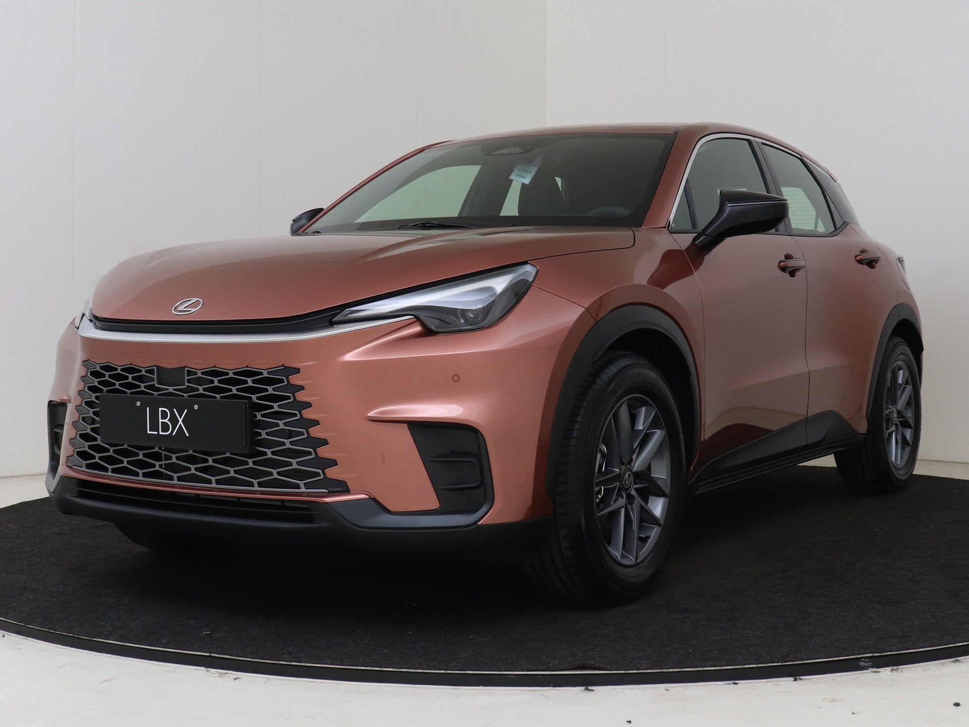 Lexus LBX 2WD | Stoelverwarming | Parkeersensoren | Apple Ca, Auto's, 12 maanden, 1490 cc, Bedrijf, Hybride Elektrisch/Benzine