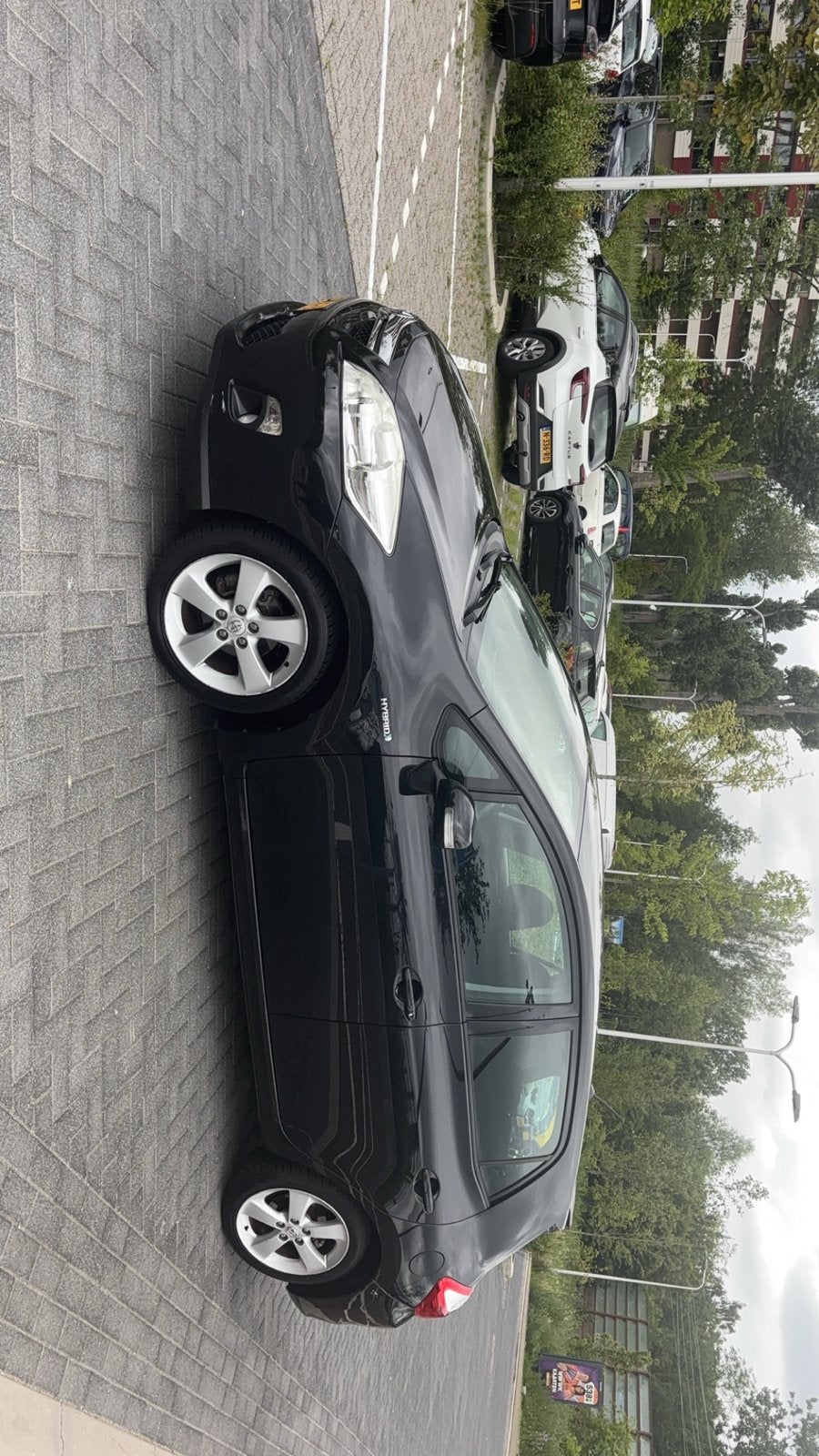 Toyota Auris 1.8 Full Hybrid 5DR CVT 2011 Zwart, Auto's, 4 cilinders, Zwart, Origineel Nederlands, 75 €/maand