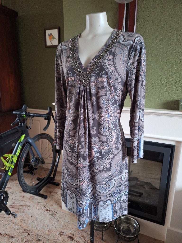 K-Design K design grijs roze grijze hals jurk XXL, Kleding | Dames, Jurken, K-design, Verzenden, Maat 46/48 (XL) of groter, Zo goed als nieuw
