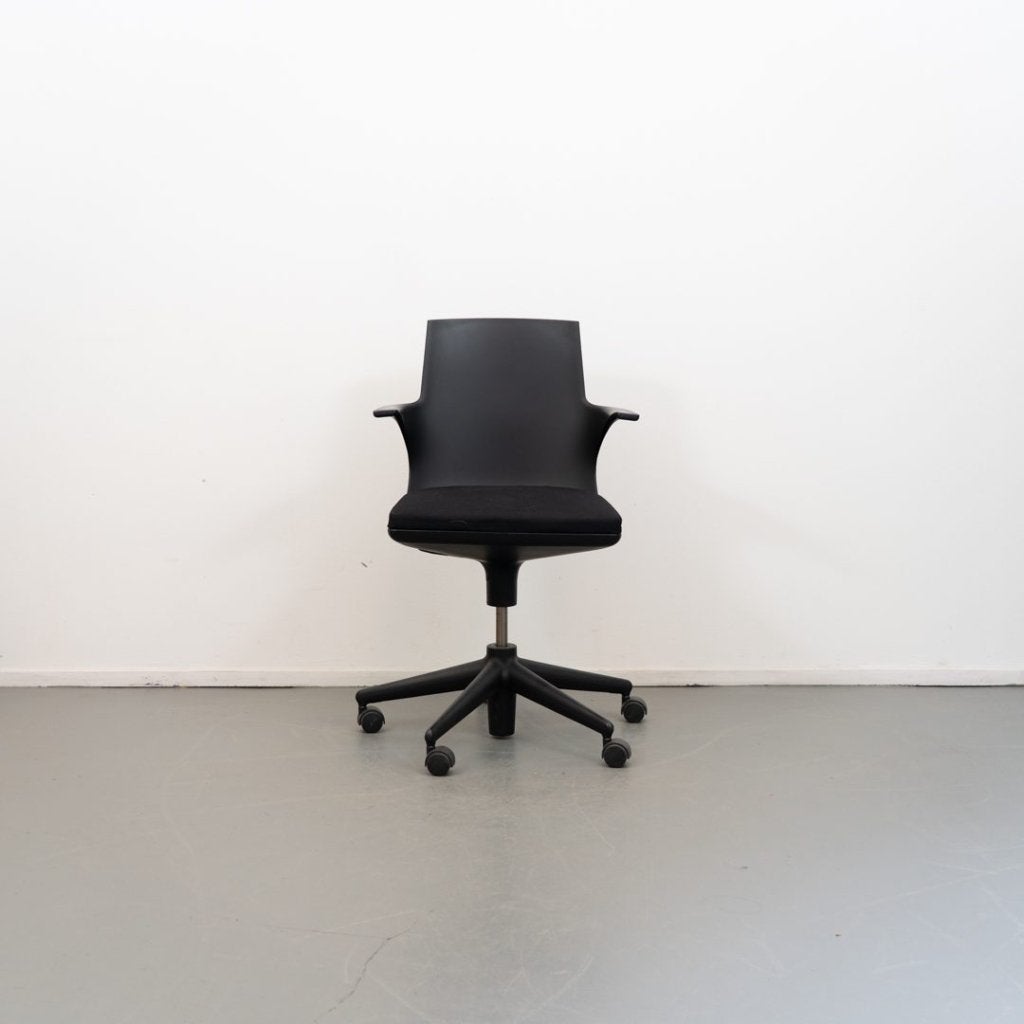 Kartell Spoon Bureaustoel Zwart, Niet ingevuld, Zo goed als nieuw, Niet ingevuld, Niet ingevuld