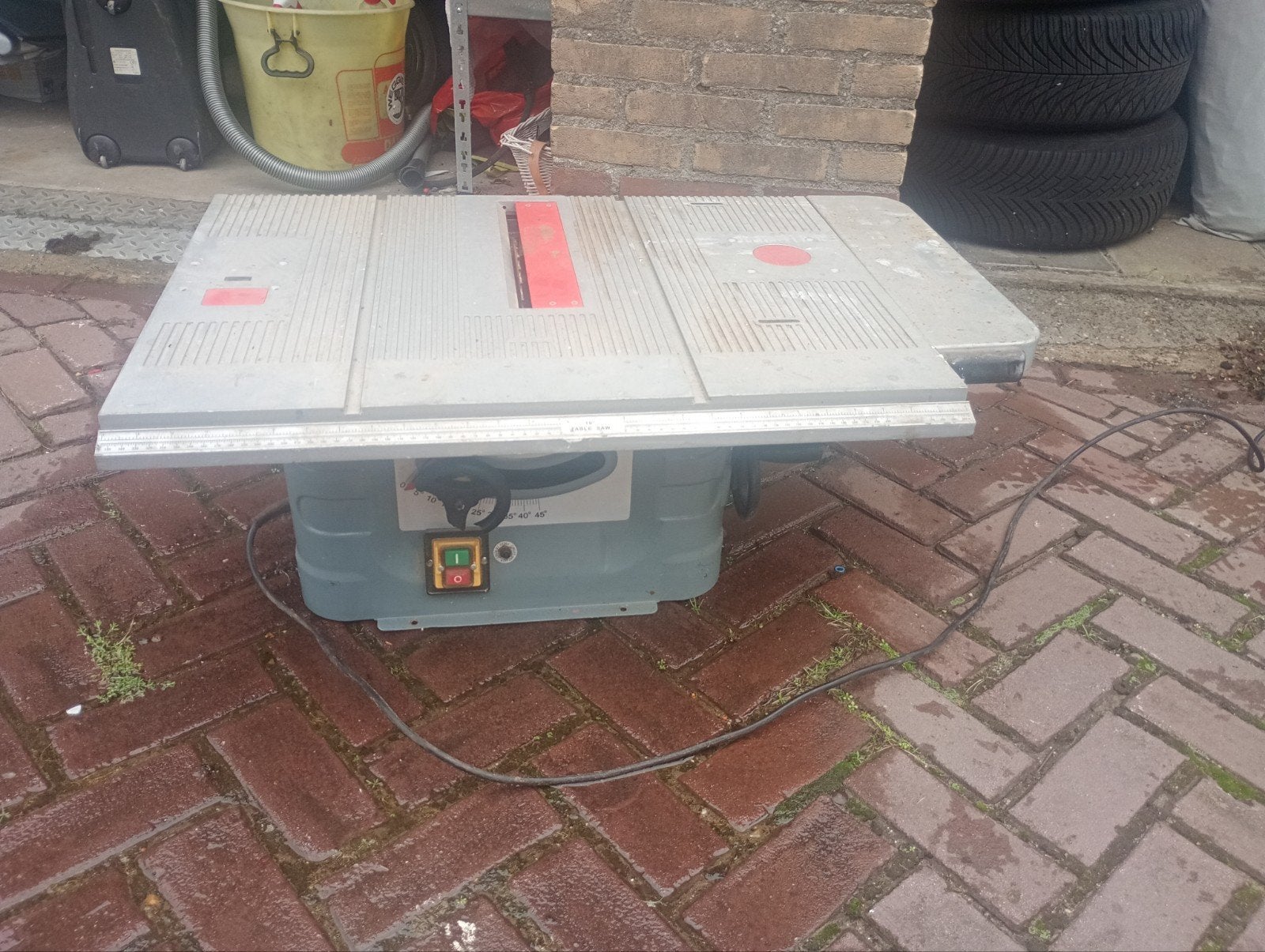 Kinzo Zaagtafel - Krachtige Tafelzaag voor Diverse Klussen, Doe-het-zelf en Verbouw, Ophalen, Gebruikt, Cirkelzaag, Kinzo