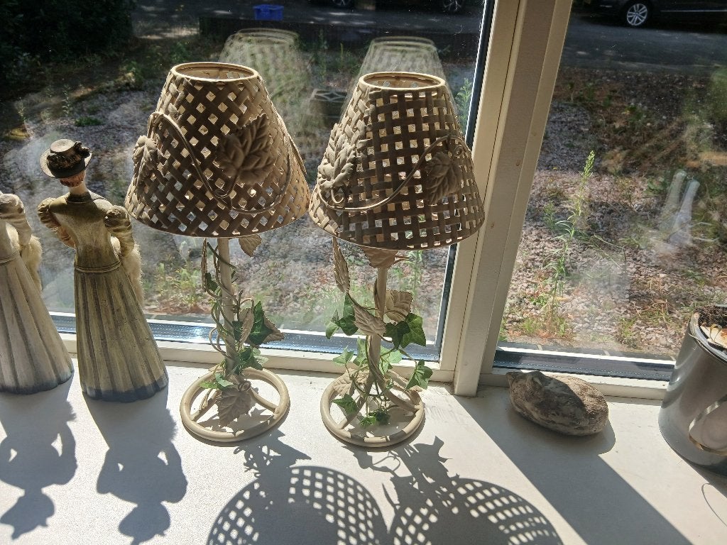 Twee brocante waxinelichthouders 8 euro, Ophalen