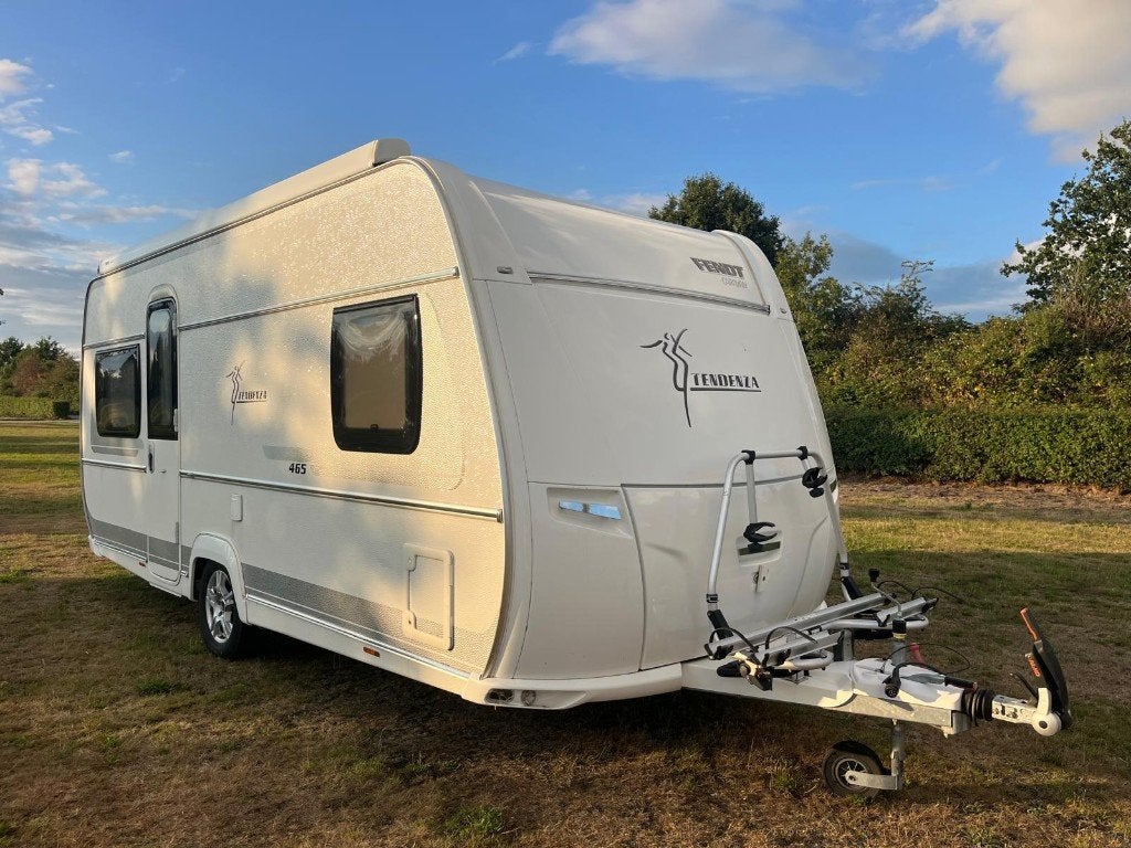 Fendt caravan TENDENZA 465 | Mover | Luifel | Fietsendrager, Caravans en Kamperen, Caravans, Omvormbare zithoek, Rondzit, 7 tot 8 meter