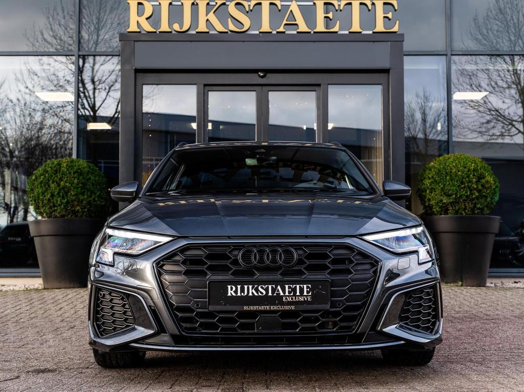 Audi A3 Sportback 45 TFSI e S-Line|CAMERA|B&O|MATRIX|ACC, Gebruikt, 4 cilinders, Leder en Stof, Zwart