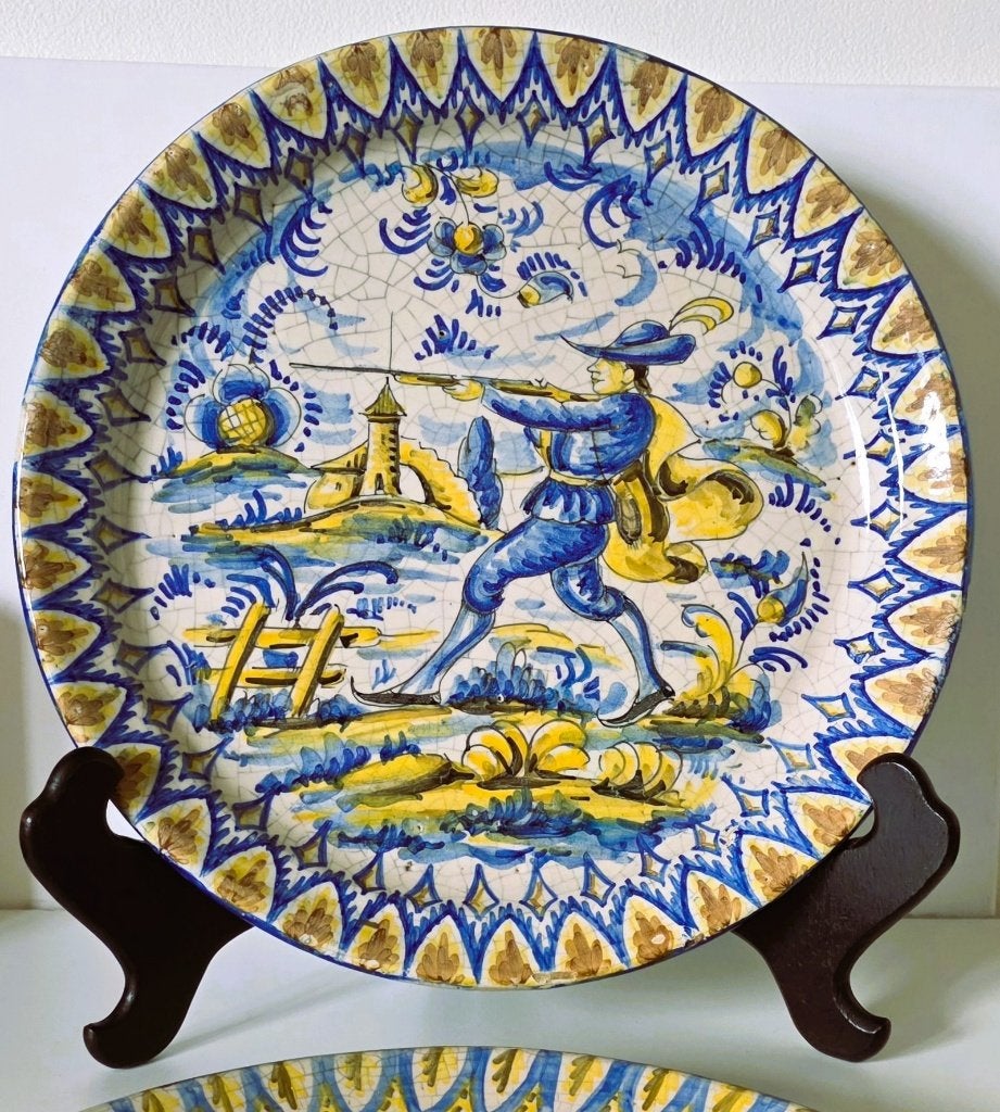 Majolica schotel met kasteel en jager., Ophalen of Verzenden