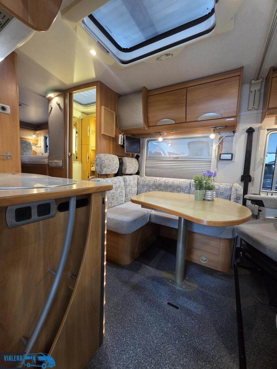 Hymer B 674 * Automaat 2.8lt 130pk* Lengtebedden* Vol opties, Tot en met 2, 6 tot 7 meter, Bedrijf, Diesel