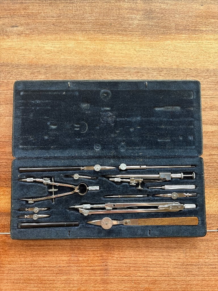 Vintage Tekenset in Doos - Precisie Instrumenten, Antiek en Kunst, Antiek | Gereedschap en Instrumenten, Ophalen