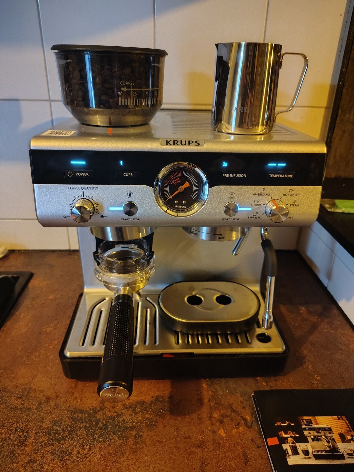 Krups Precision Espressomachine, Espresso apparaat, Nieuw, 2 tot 4 kopjes, Afneembaar waterreservoir