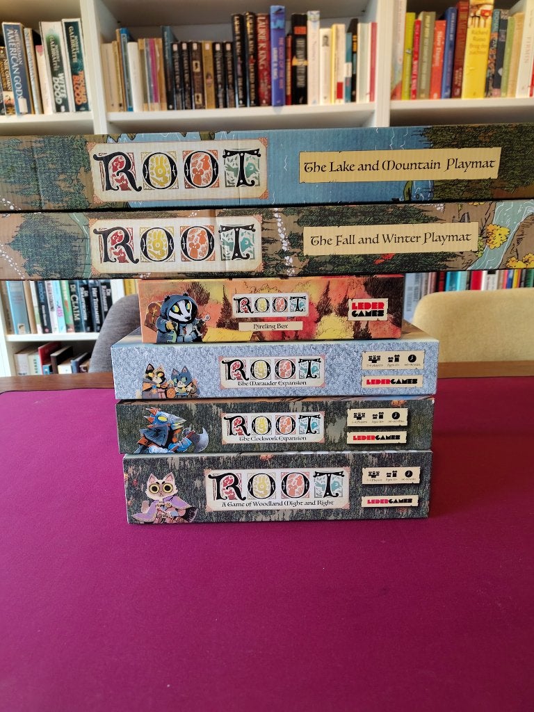 Root - met meerdere uitbreidingen, Hobby en Vrije tijd, Gezelschapsspellen | Bordspellen, Ophalen of Verzenden, Gebruikt