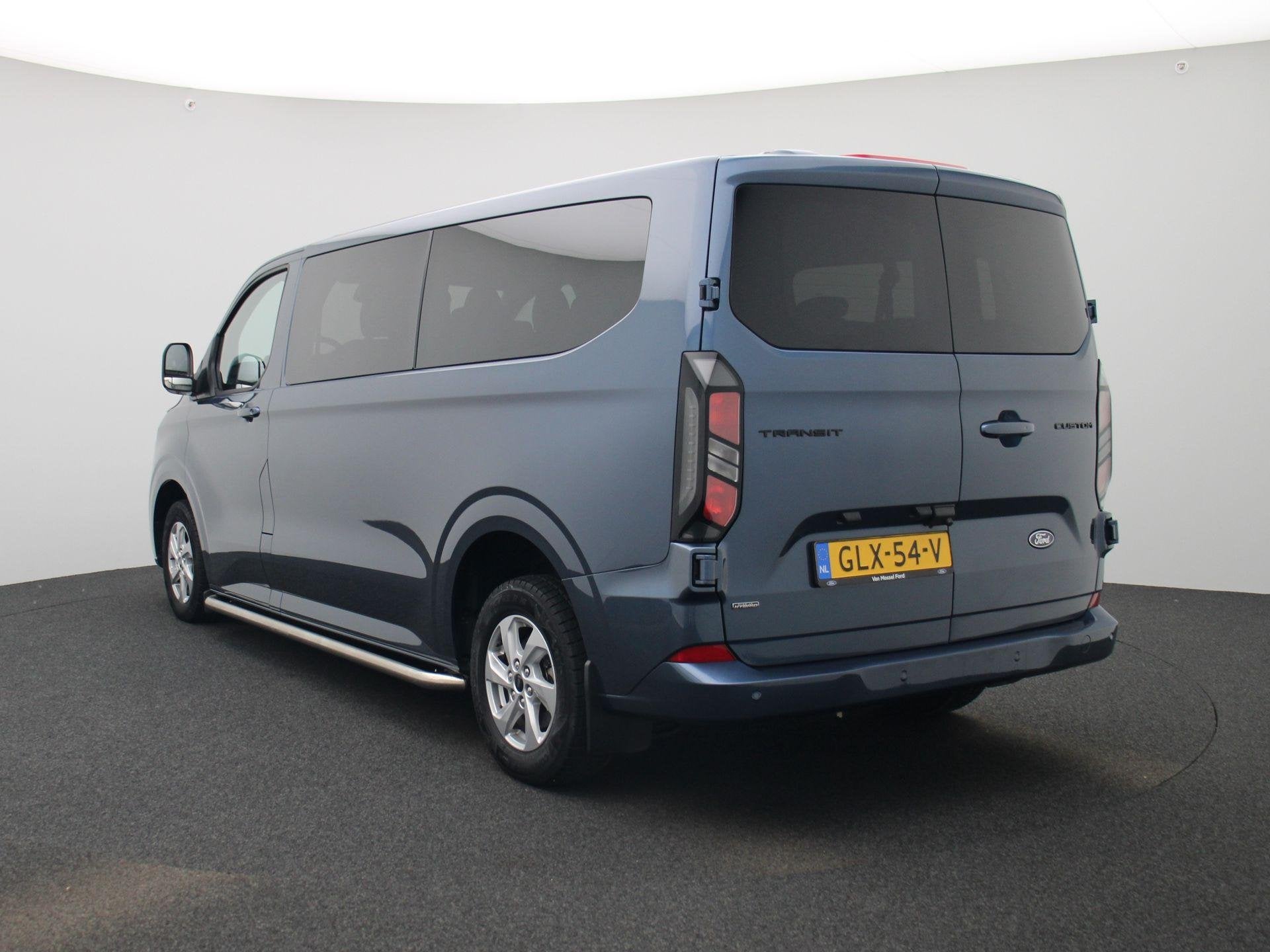 Ford Transit Custom 340 2.5 PHEV L2H1 Kombi Limited Incl. BT, Gebruikt, Blauw, Bedrijf, 9 stoelen
