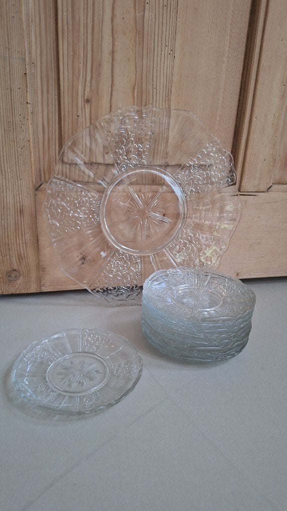Brocante glazen gebaksset – 10-delig – Schaal en 9 bordjes, Overige merken, Ophalen of Verzenden, Bord(en), Overige stijlen