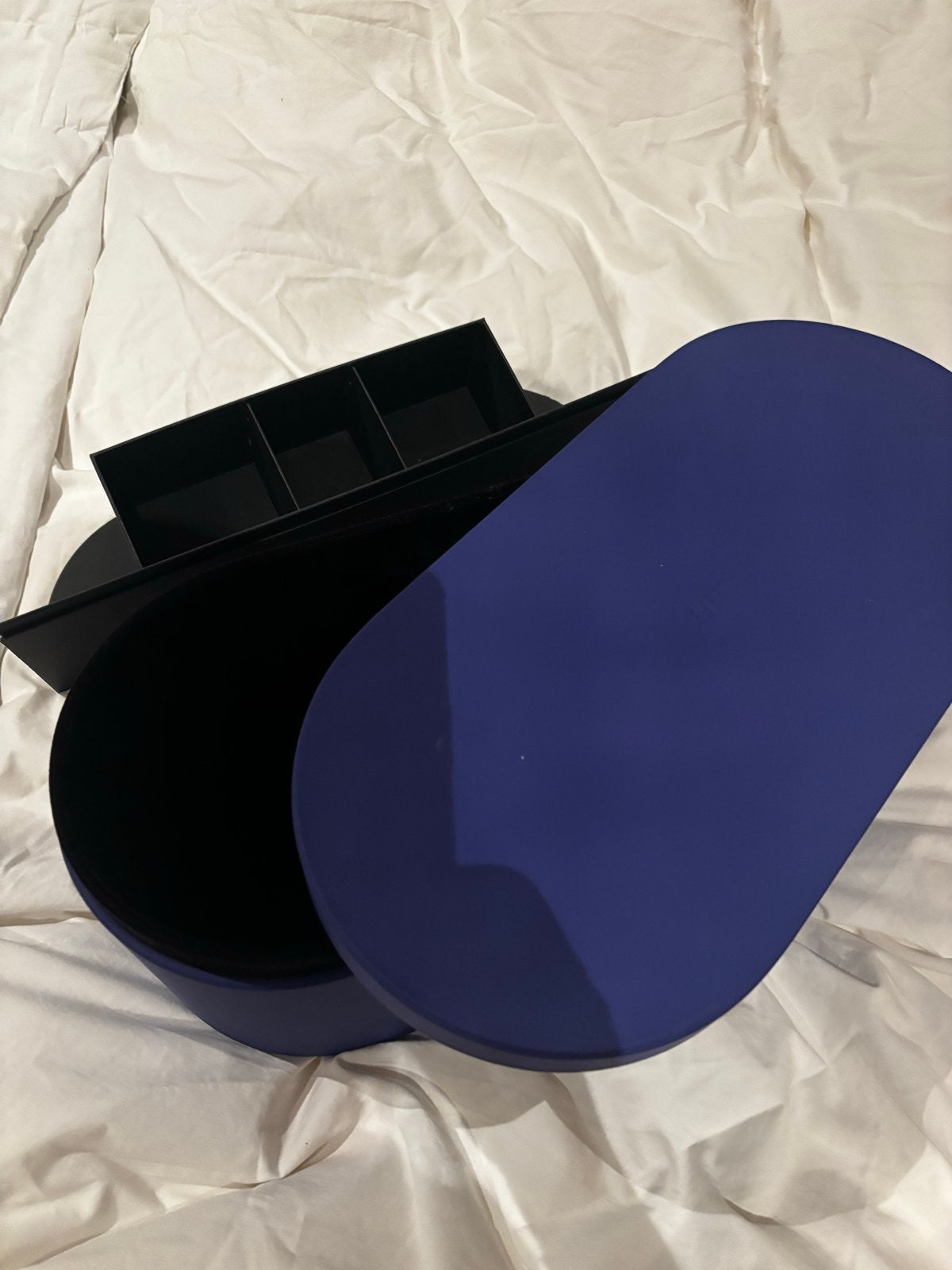 Dyson Airwrap opbergdoos - ook als decoratie, Ophalen, Blauw, Kunststof, Zo goed als nieuw