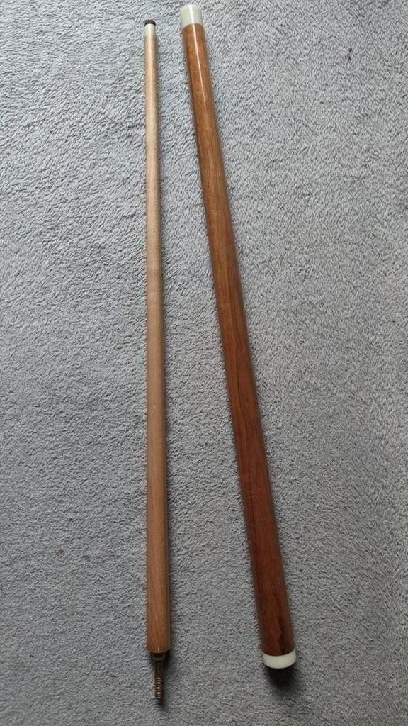 Keu, biljartkeu - lengte 123 cm - gewicht 577 gr, Sport en Fitness, Biljarten en Poolen, Ophalen of Verzenden, Gebruikt, Keu of Ballen