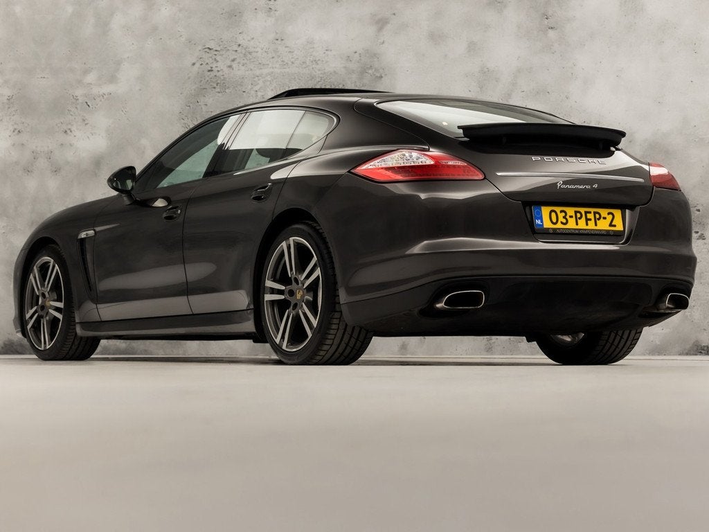 Porsche Panamera 3.6 4 Sport 299Pk Automaat (SCHUIFDAK, NAVI, Auto's, Porsche, Automaat, Gebruikt, Zwart, 120 €/maand