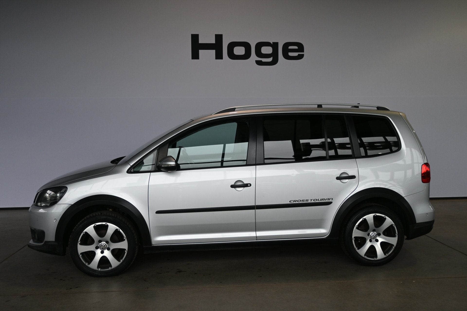 Volkswagen Touran 1.4 TSI Cross Climate control Trekhaak Cru, Voorwielaandrijving, Euro 5, Stof, Gebruikt