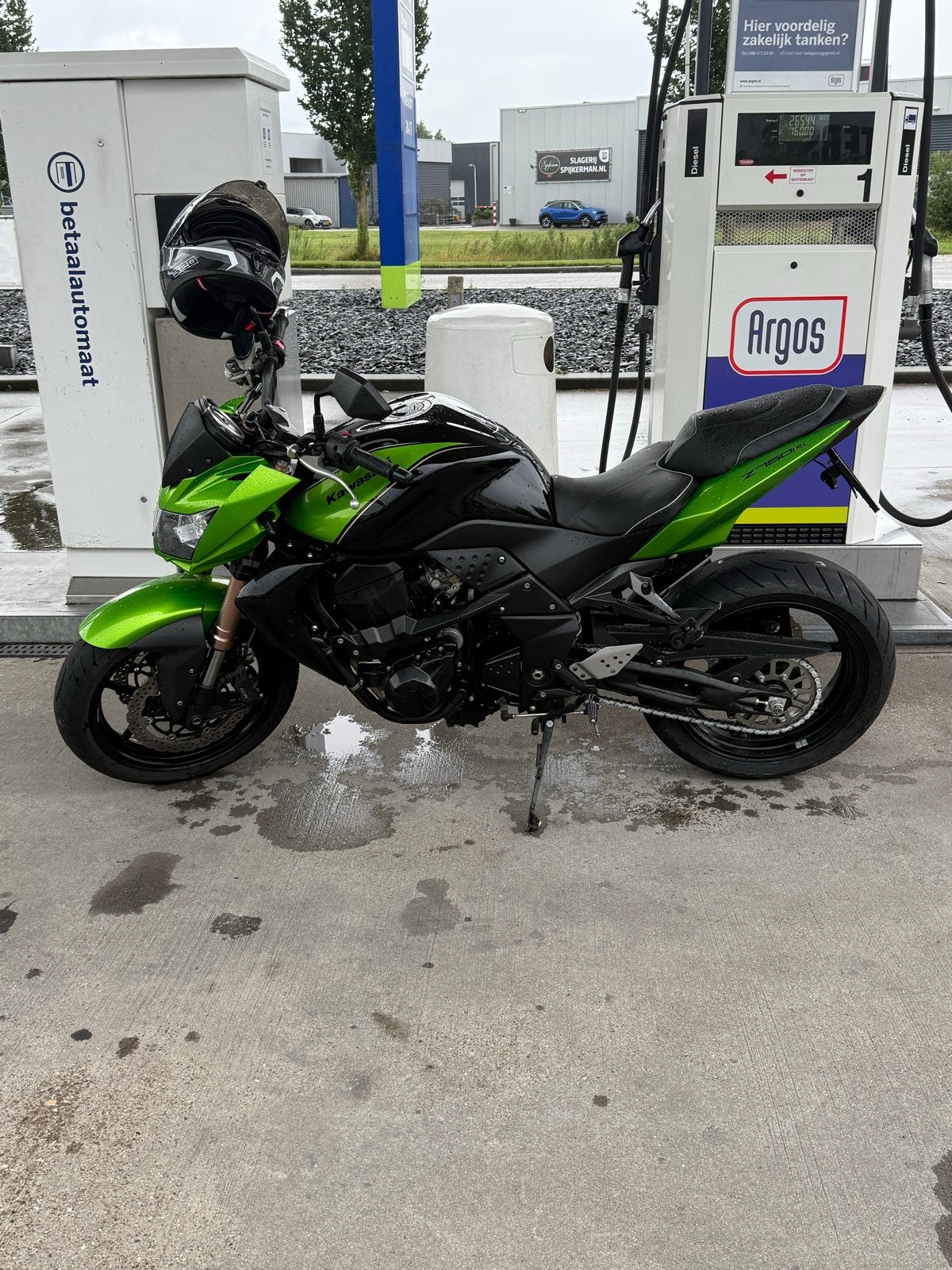 Kawasaki Z750R- Sportieve Naked Bike, Ophalen, Gebruikt