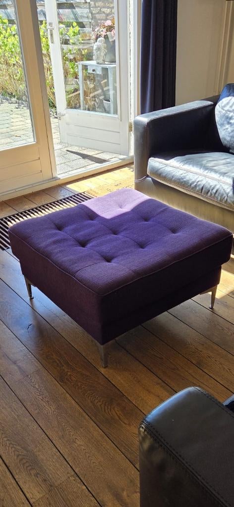 Poef ook te gebruiken als tafel met een dienblad erop., Huis en Inrichting, Tafels | Salontafels, Ophalen, Overige materialen