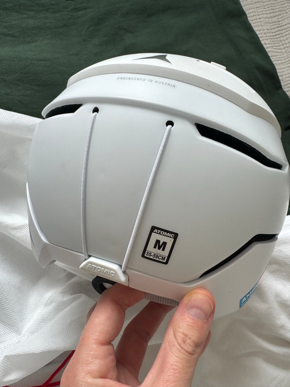 Atomic Skihelm Wit Maat M (55-59cm) - Zo goed als nieuw, Overige typen, Ophalen of Verzenden, Zo goed als nieuw, Atomic