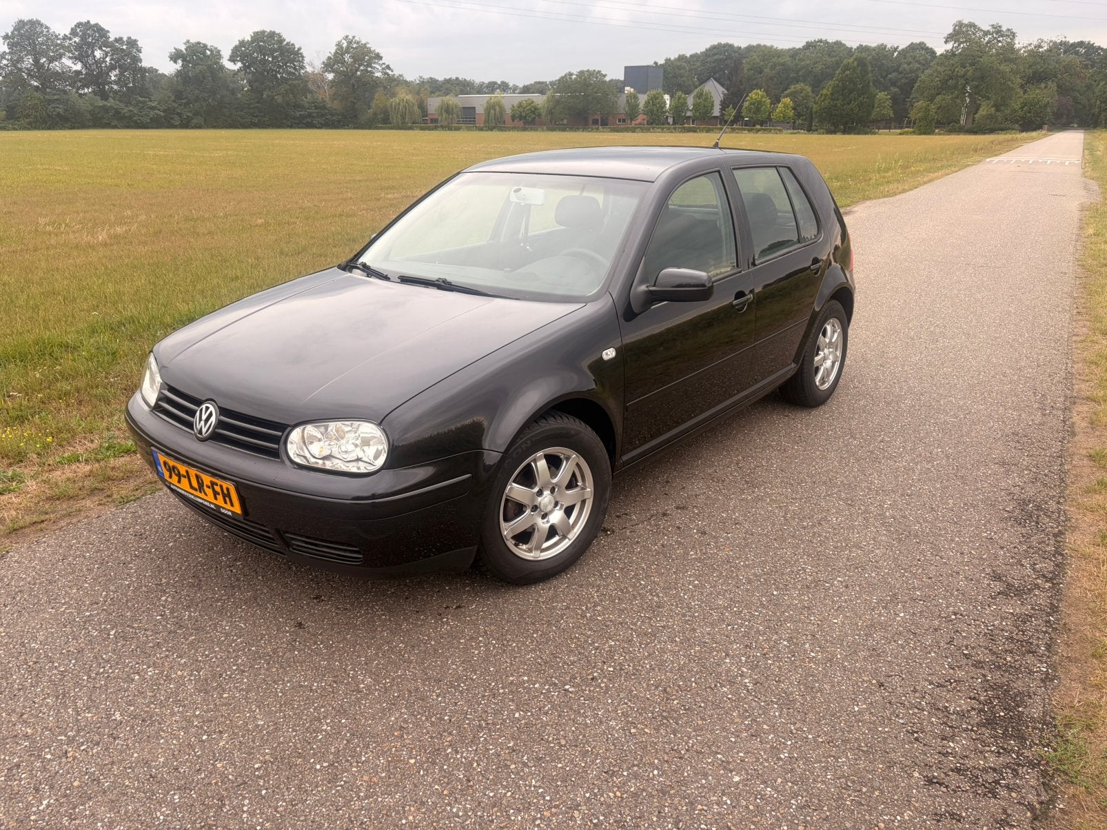 Volkswagen Golf 1.4 55KW 2003 Zwart, Auto's, Voorwielaandrijving, 15 km/l, 74 pk, 1104 kg