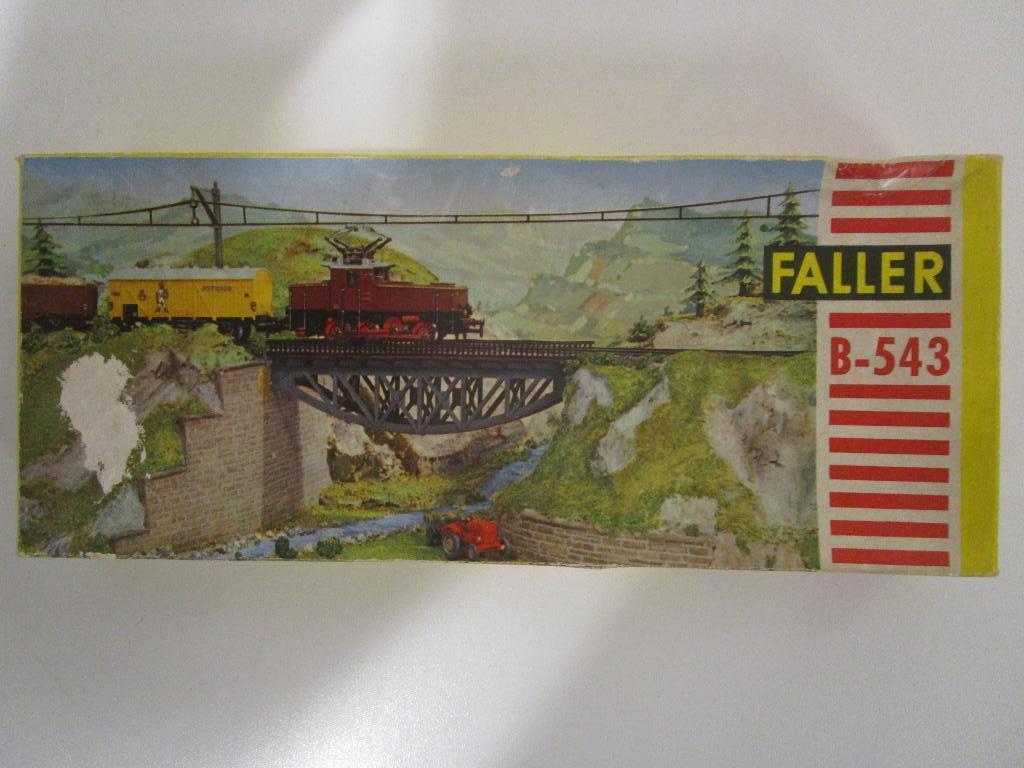 Faller B-543 brug, Hobby en Vrije tijd, Modeltreinen | H0, Overige merken, Gelijkstroom of Wisselstroom, Brug, Tunnel of Gebouw