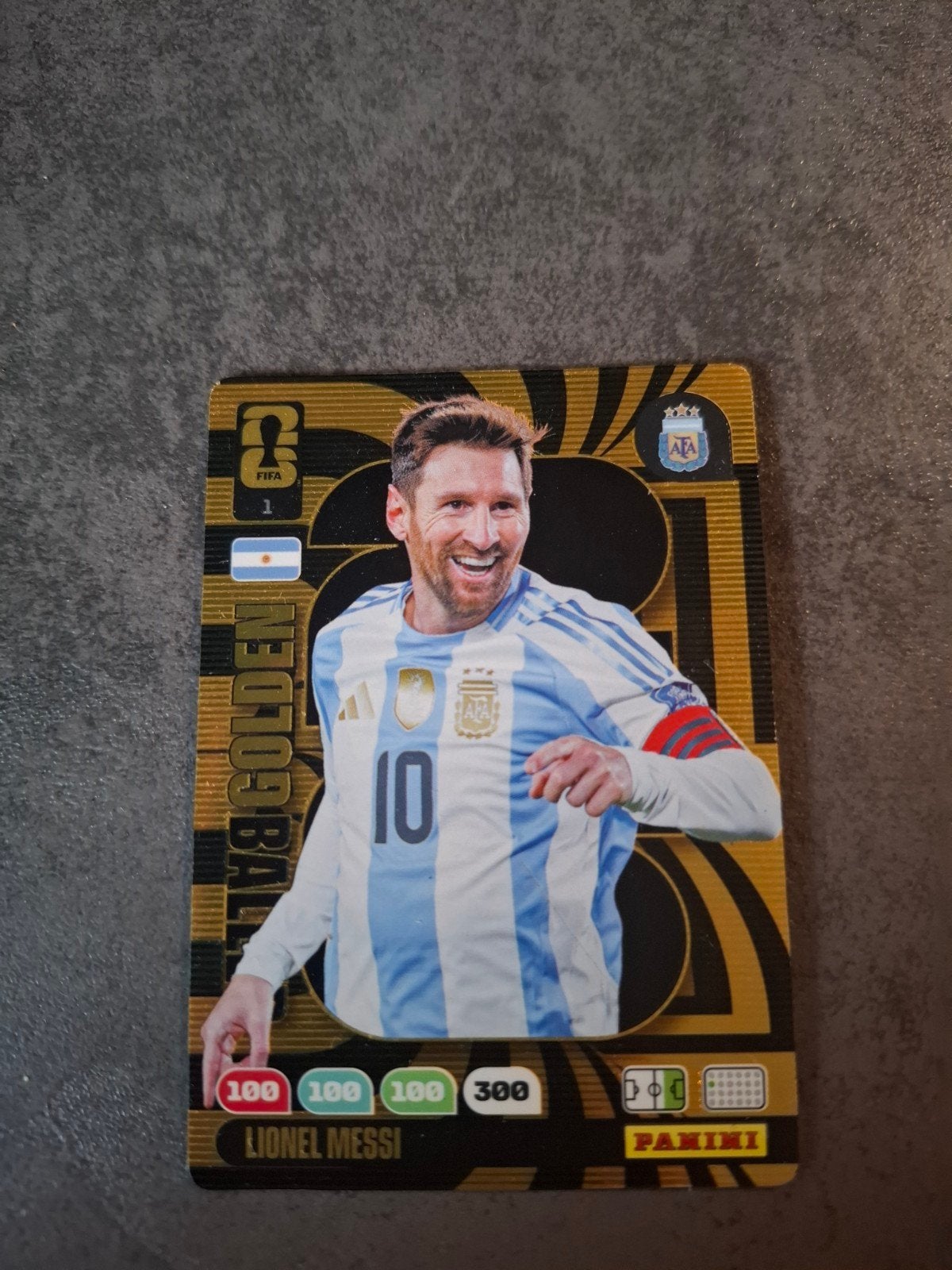 Lionel Messi Golden Ball Adrenalyn XL FIFA World Cup 2026, Ophalen of Verzenden, Zo goed als nieuw, Buitenlandse clubs