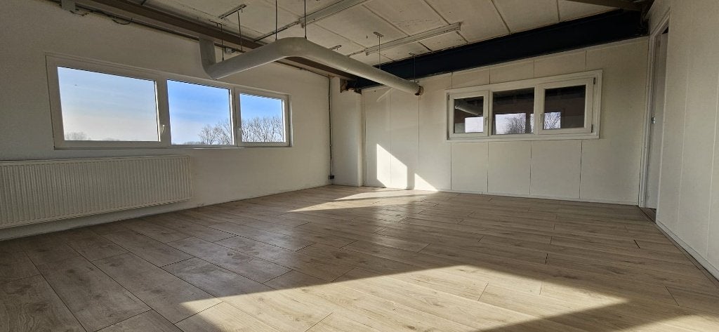 30m2 Atelier / werkruimte / kantoor te huur in Groningen, Huizen en Kamers, 20 tot 35 m², Groningen