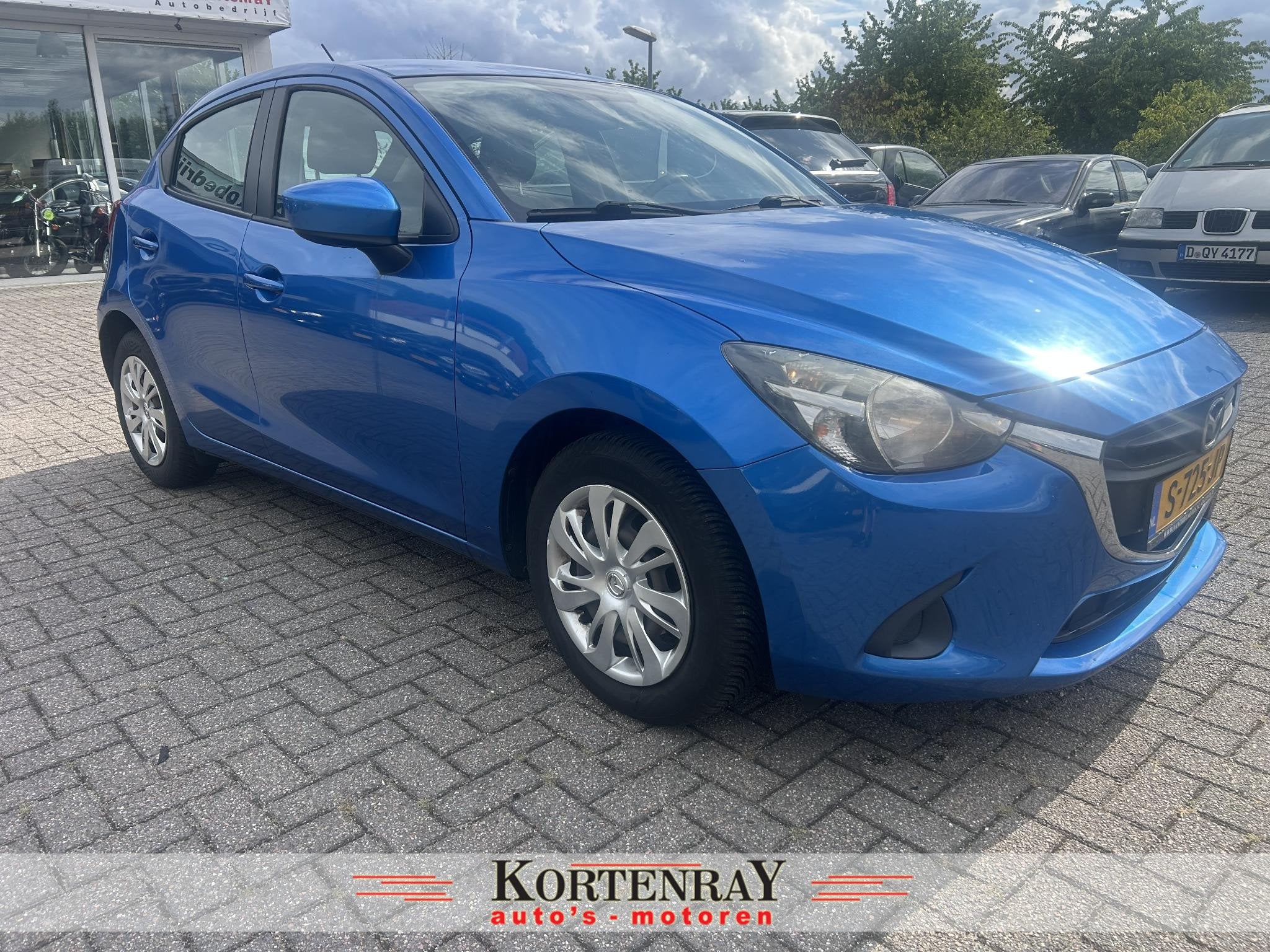 Mazda 2 1.5 Skyactiv-G S Airco/ schade links voor zie foto r, Auto's, Stof, Gebruikt, 4 cilinders, Blauw
