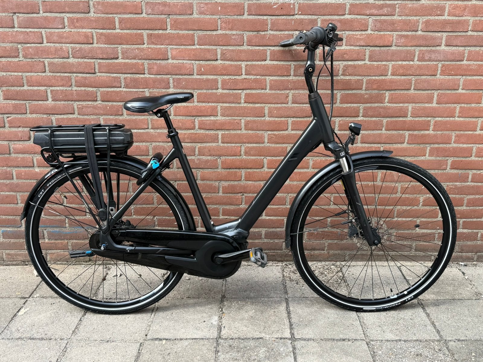 Giant Entour E+ dames L Yamaha 2022 Middenmotor, Fietsen en Brommers, Elektrische fietsen, Ophalen, Giant, Zo goed als nieuw, 50 km per accu of meer