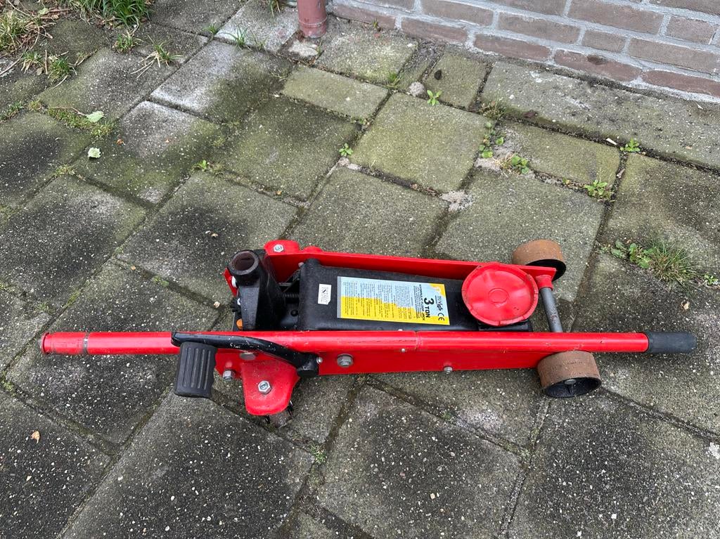 Zware Hydraulische vloerkrik 3 ton met voetpedaal, Ophalen, Gebruikt, Hydraulisch, Garagekrik