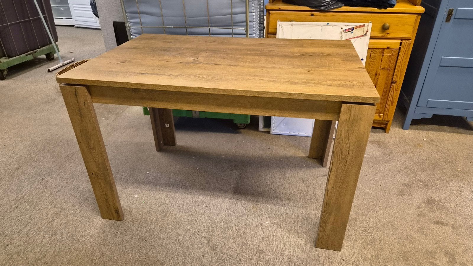 Jysk eettafel Vedde, Ophalen, 100 tot 150 cm, 50 tot 100 cm, Zo goed als nieuw