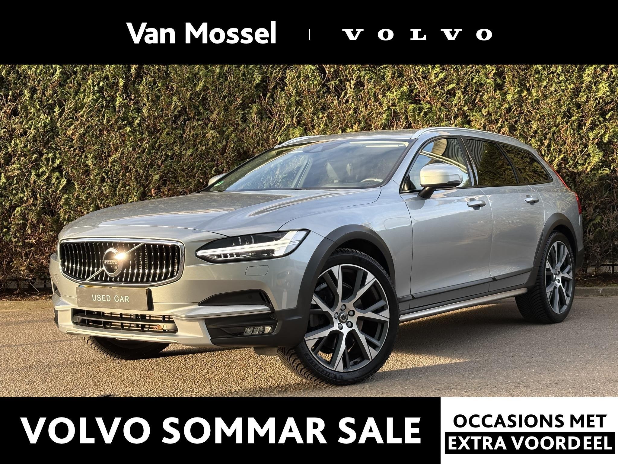 Volvo V90 Cross Country T5 90th Anniversary Edition Camera |