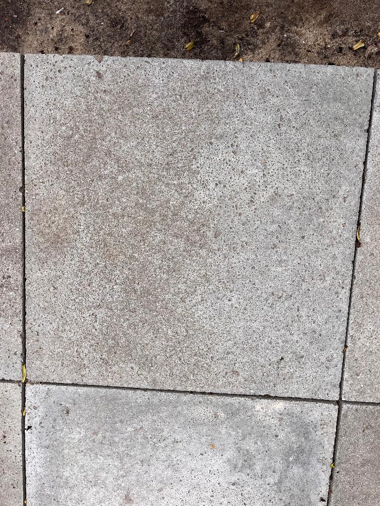 Gezocht: gebruikte Schellevis tegels grijs 50x50, Ophalen, Gebruikt, Beton, Terrastegels