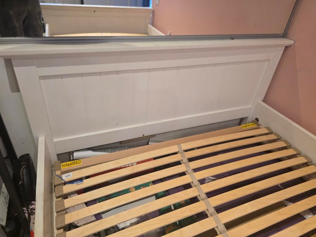 Bed 120x200 met goed  matras, Ophalen, Landelijk / visdalen, Gebruikt, Wit