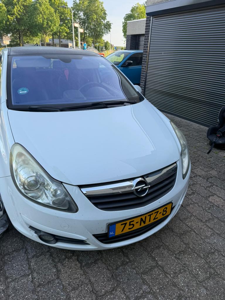 Opel Corsa 1.3 Cdti 70KW 5D 2010 Wit, Voorwielaandrijving, 28 km/l, Wit, Origineel Nederlands