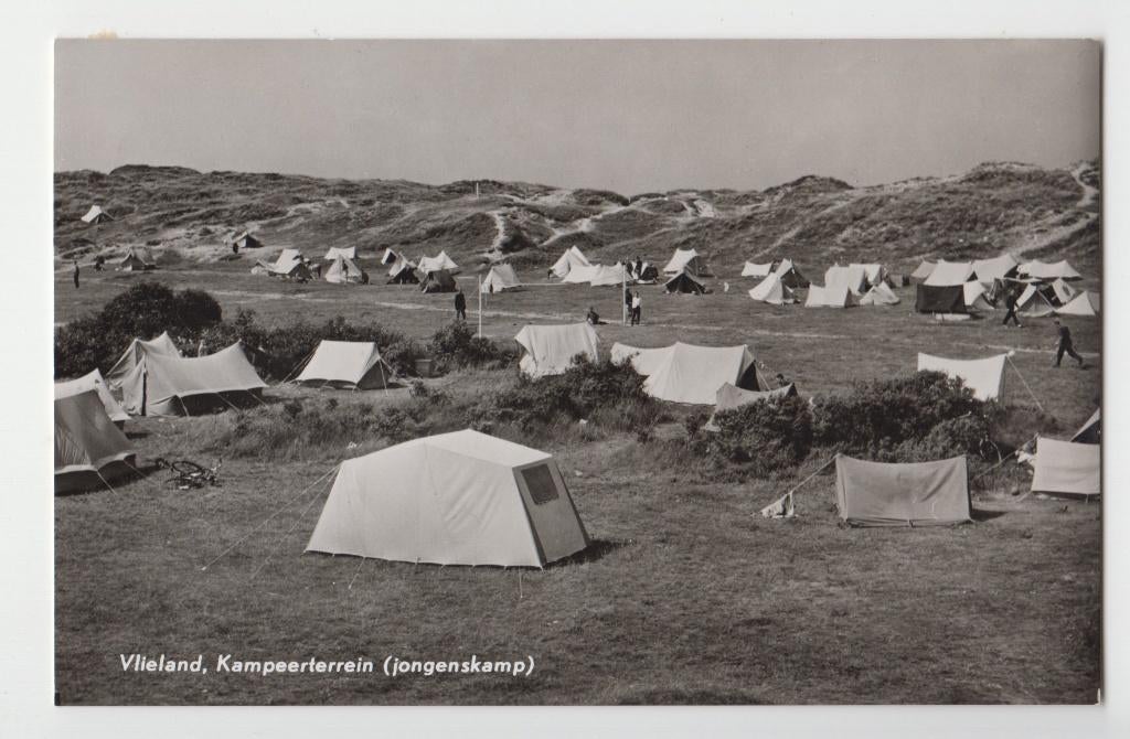 263 Vlieland Jongenskamp Kampeerterrein Verzonden Kaart B4, Verzamelen, Ansichtkaarten | Nederland, Verzenden, 1940 tot 1960, Gelopen