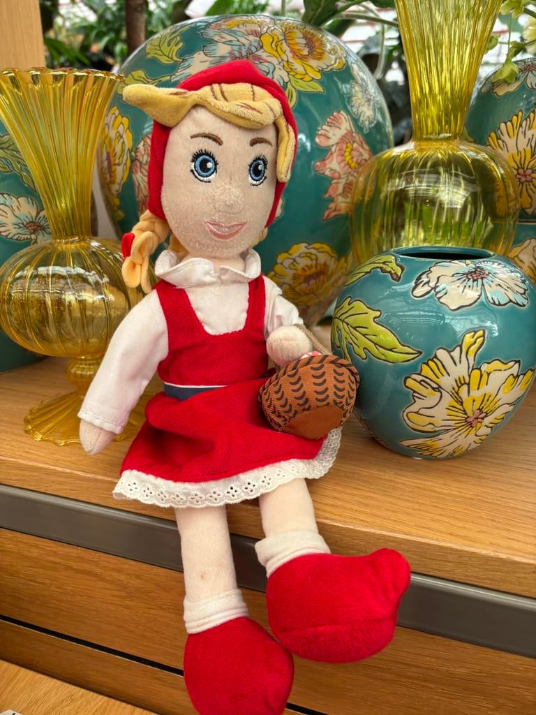 Efteling roodkapje pop, Verzamelen, Verzenden, Zo goed als nieuw, Beeldje of Poppetje