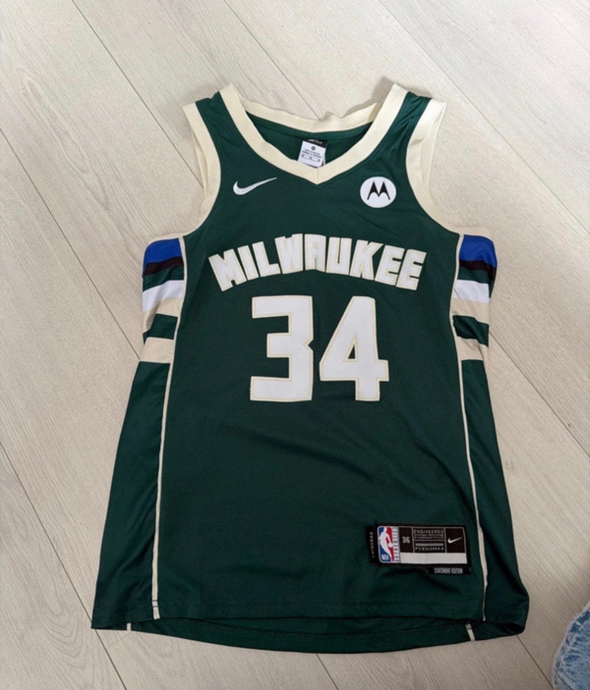 Giannis Antetokounmpo NBA Milwaukee Bucks Jersey, Overige typen, Ophalen of Verzenden, Zo goed als nieuw, Maat 36 (S)