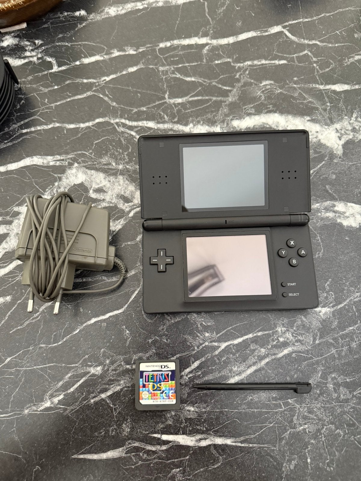 Nintendo DS Lite (NIEUWSTAAT!), Spelcomputers en Games, Ophalen, Zo goed als nieuw, Zwart, DS Lite
