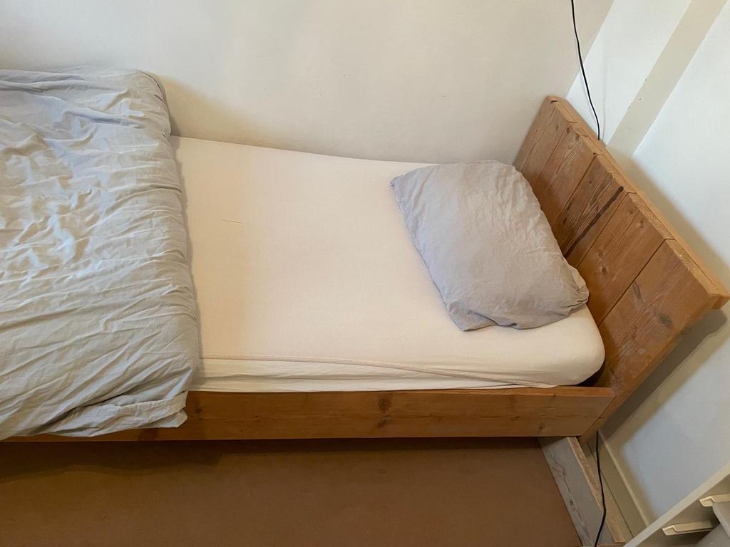 Massief Grenen Eenpersoonsbed met Lade, Ophalen, Gebruikt, 90 cm, Eenpersoons