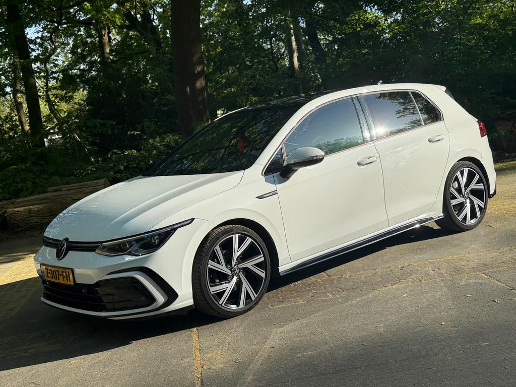 Volkswagen Golf8 1.5 eTSI R-Line Panodak Automaat VolOptie, Auto's, Stof, 1498 cc, 4 cilinders, Startonderbreker