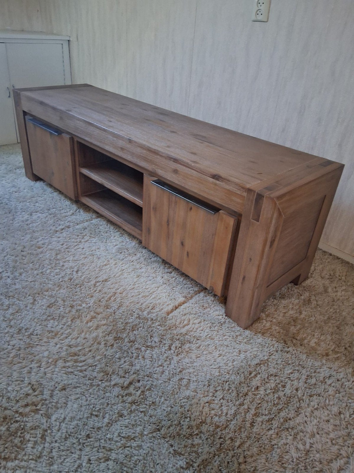 Massief houten tv-meubel met salontafel, Huis en Inrichting, Ophalen, Gebruikt, 150 tot 200 cm, Modern rustiek