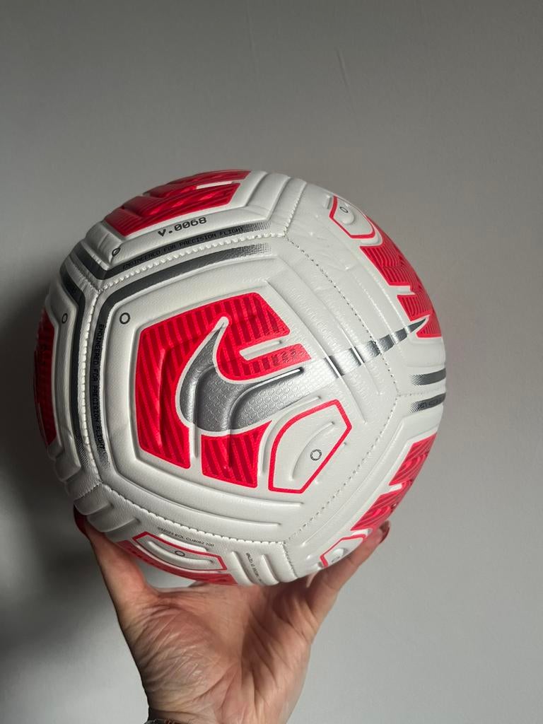 Nike voetbal wit rood ballen size 5 bal trainingsbal, Sport en Fitness, Voetbal, Maat XL, Verzenden, Nieuw, Bal