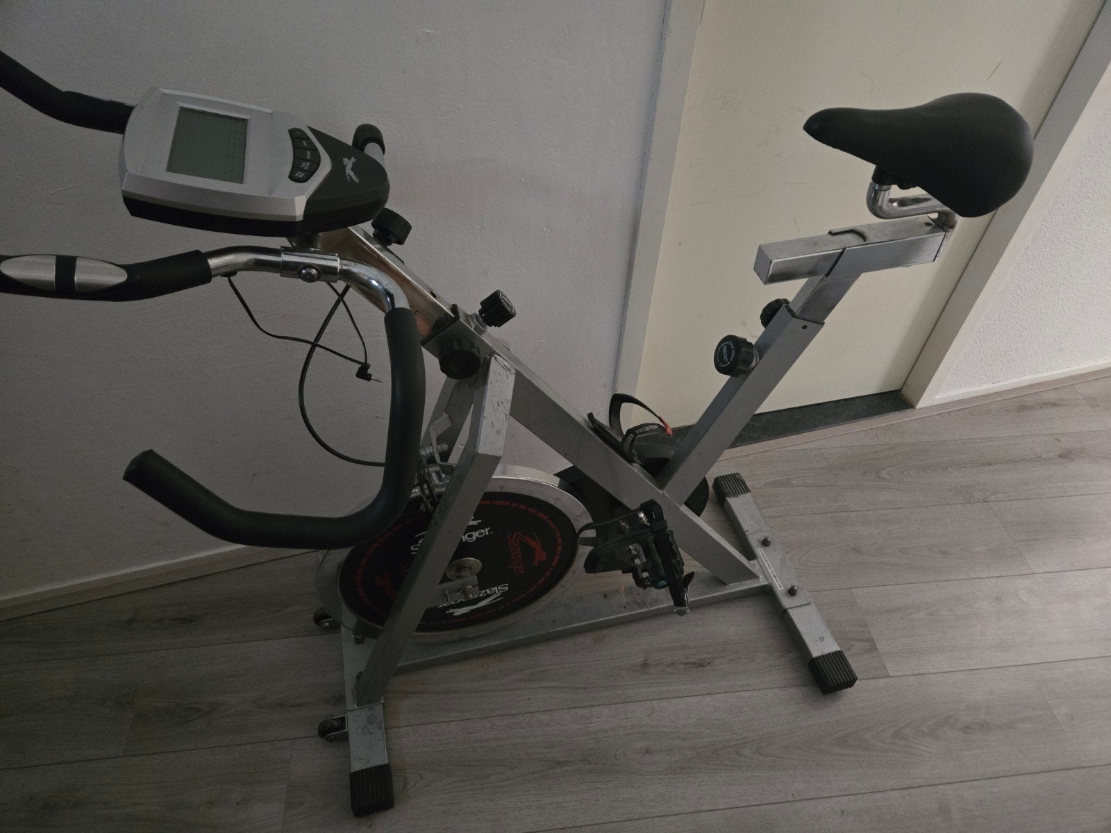 Slazenger Spinningfiets - Ideaal voor thuistraining, Ophalen, Gebruikt, Spinningfiets, Metaal