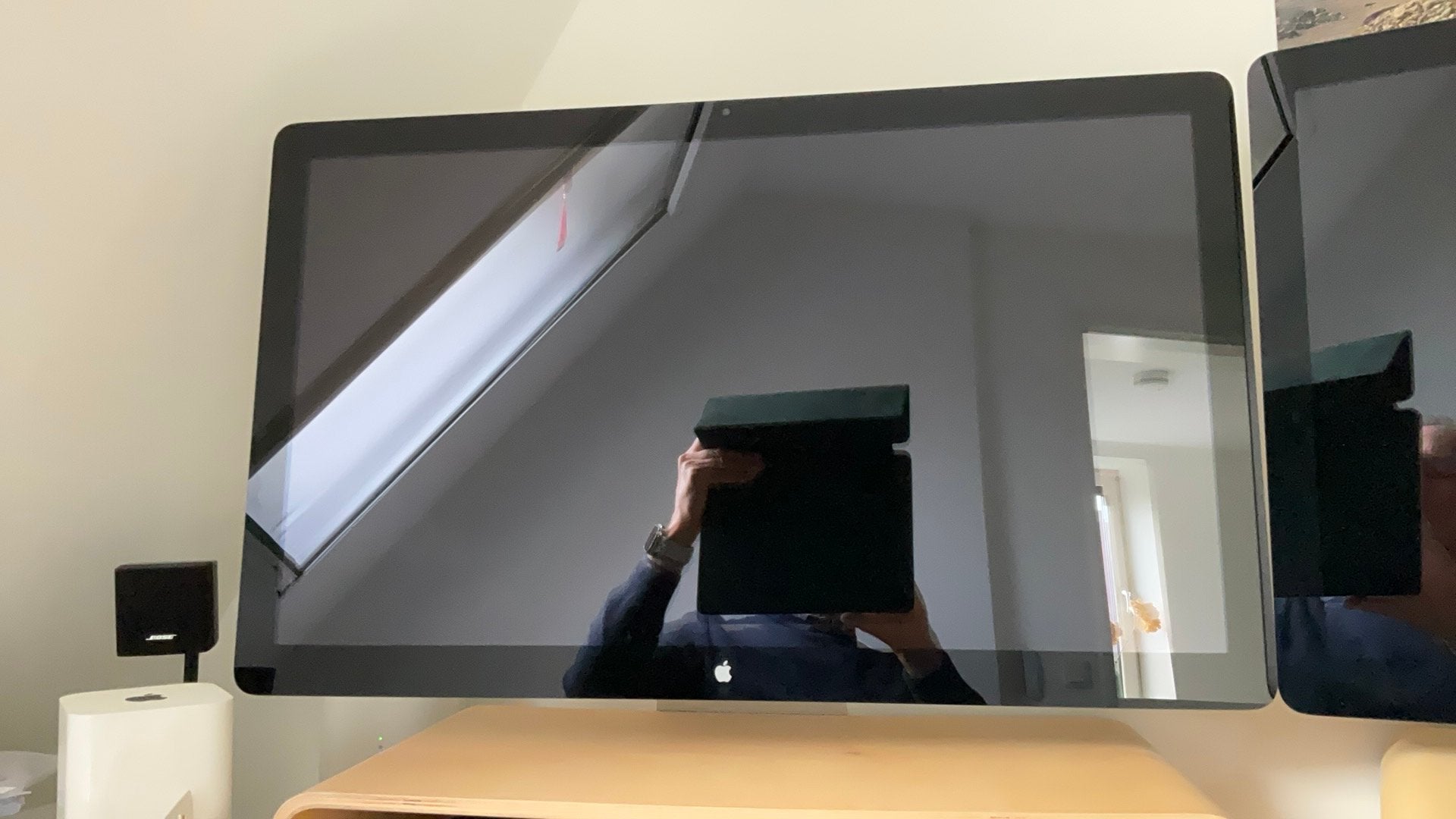 Apple LED Thunderbolt Display 27 inch, Ophalen, 3 tot 5 ms, Ingebouwde speakers, Zo goed als nieuw