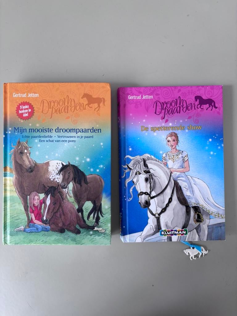 Droompaarden een spetterende show en omnibus, Ophalen of Verzenden, Zo goed als nieuw