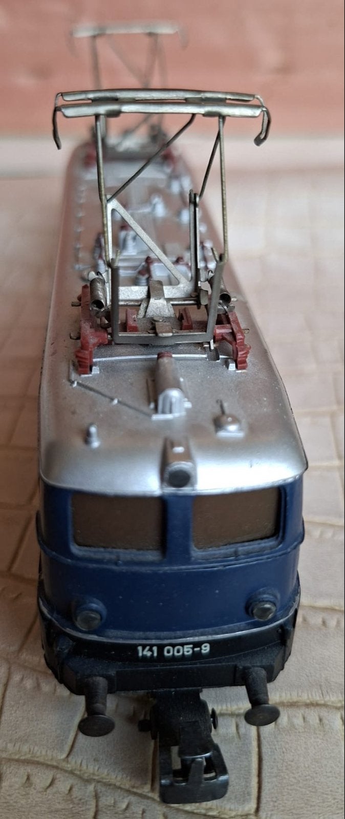 Marklin HO-3034 DB elektrische loc 141 005-9 blauw/grijs, Wisselstroom, Gebruikt, Locomotief, Ophalen of Verzenden