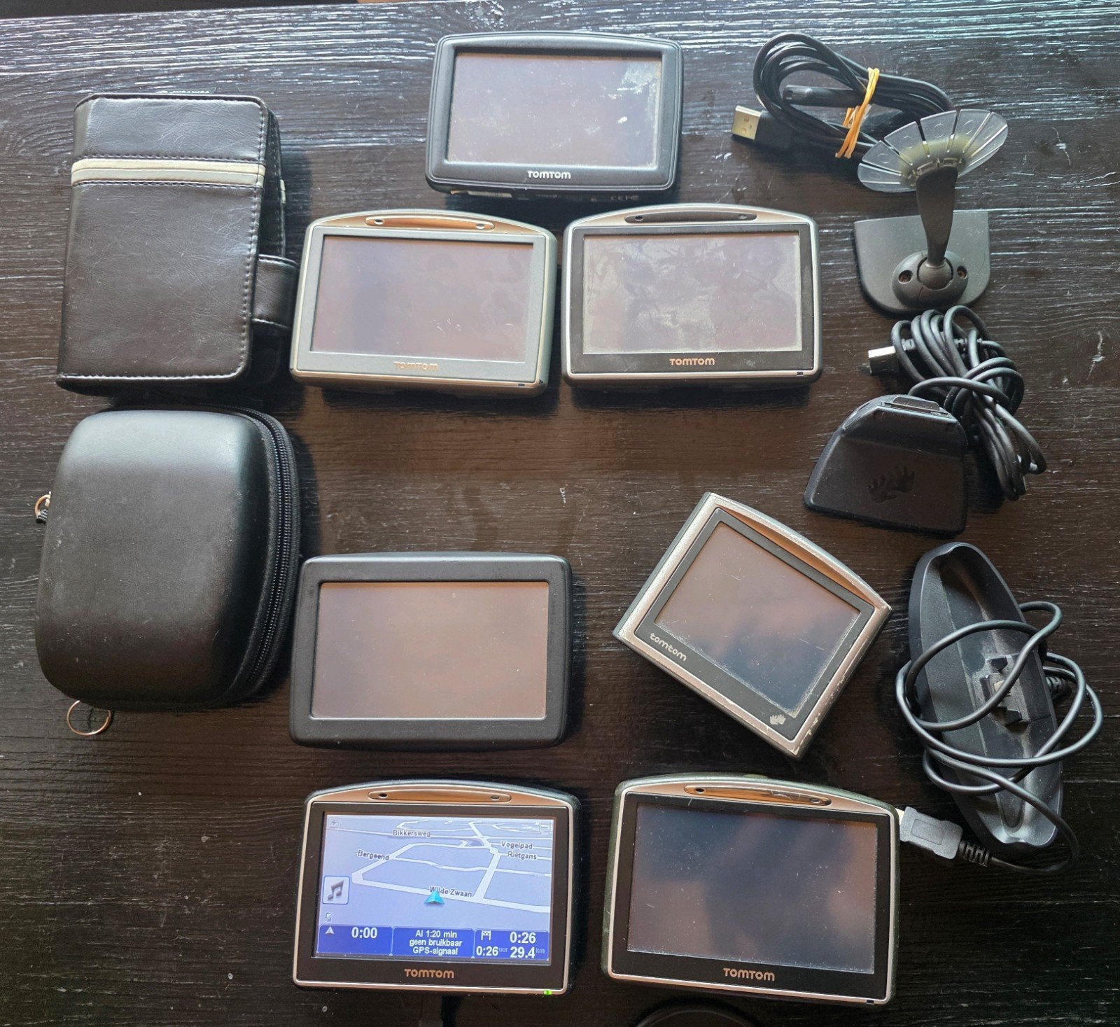 tomtom Navigatie 720 920 630 xl 7 stuks 3x werkend 4x defect, Auto diversen, Ophalen of Verzenden, Gebruikt