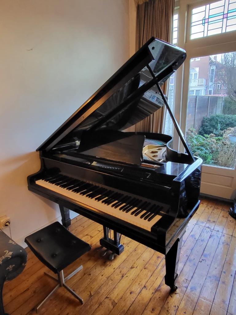 Vleugel Yamaha G2, Ophalen, Zwart, Zo goed als nieuw, Hoogglans