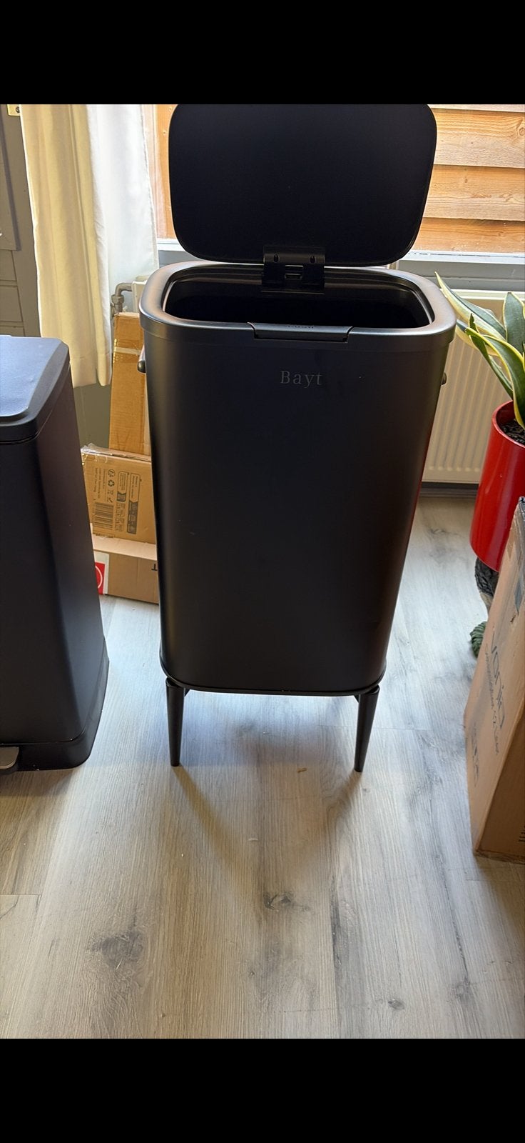 Bayt Prullenbak op Pootjes 53L Zwart met Touch - Nieuw, Ophalen, Nieuw, 40 liter of meer, Rvs