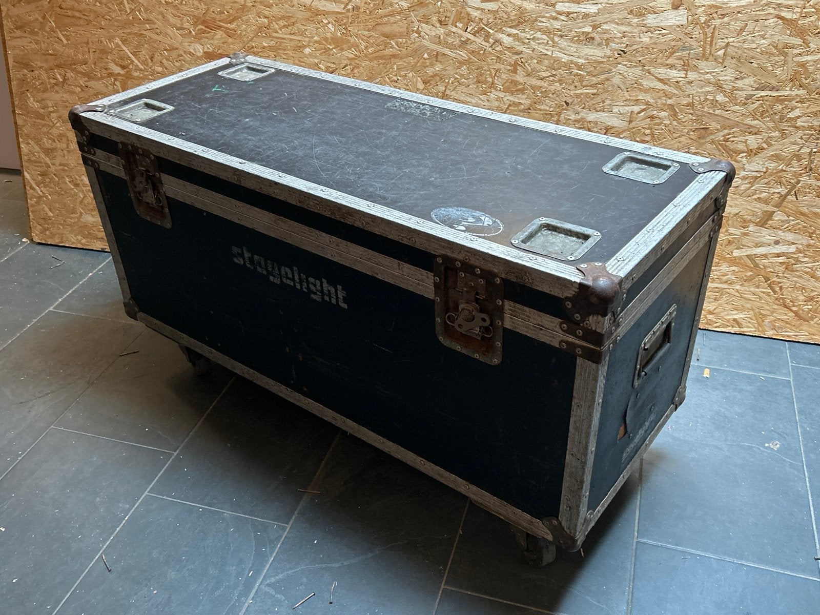 Solide flightcase voor statieven (optie: incl. 10 statieven), Ophalen, Gebruikt, Instrumentstandaard, Licht of Laser